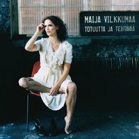 Saaressa - Maija Vilkkumaa